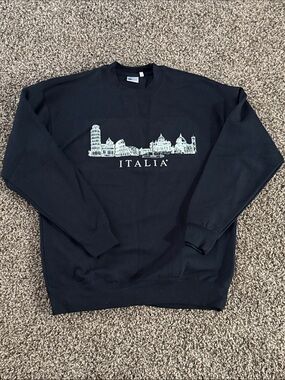 Italina Black Crewneck Sweater with White Italia Skyline Graphic